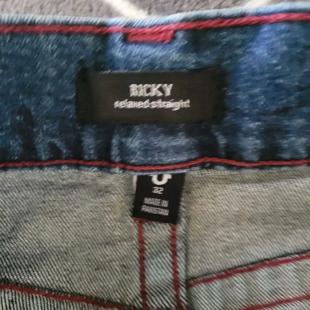 True Religion Ricky Flap Big T Relaxed Straight Mens Jeans 32W x 33L Dark Wash